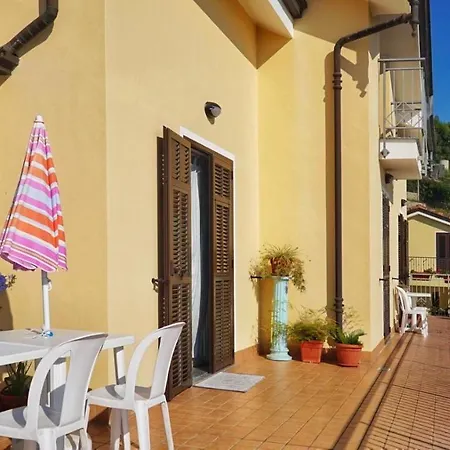 Luna Sul Mare Bed & Breakfast