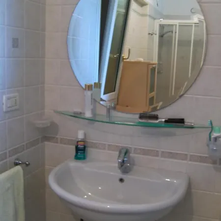Bed & Breakfast Luna Sul Mare Sanremo